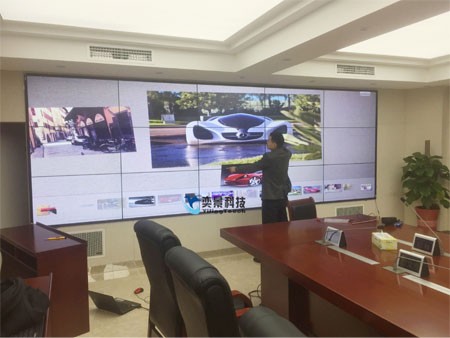 定制折直角觸摸屏有什么優(yōu)勢？