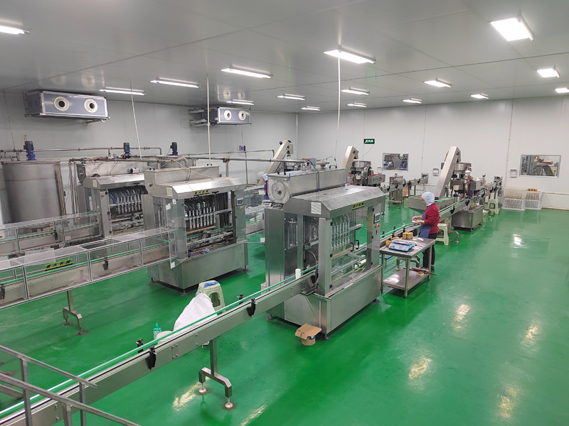 自動醬料灌裝生產(chǎn)線裝配車間